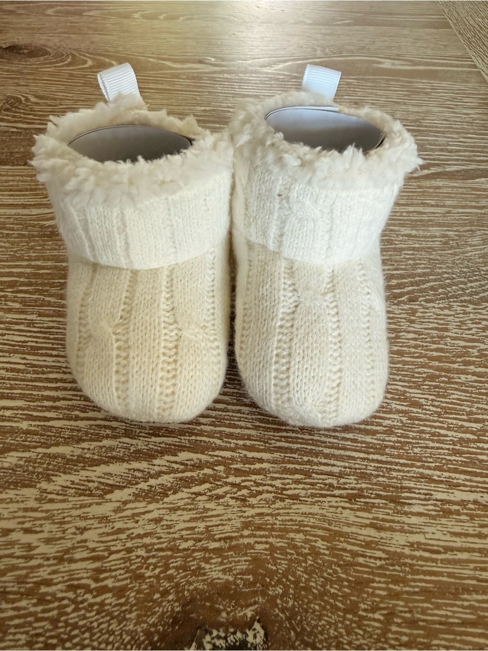 GAP newborn Cream Faux-Fur Baby Booties